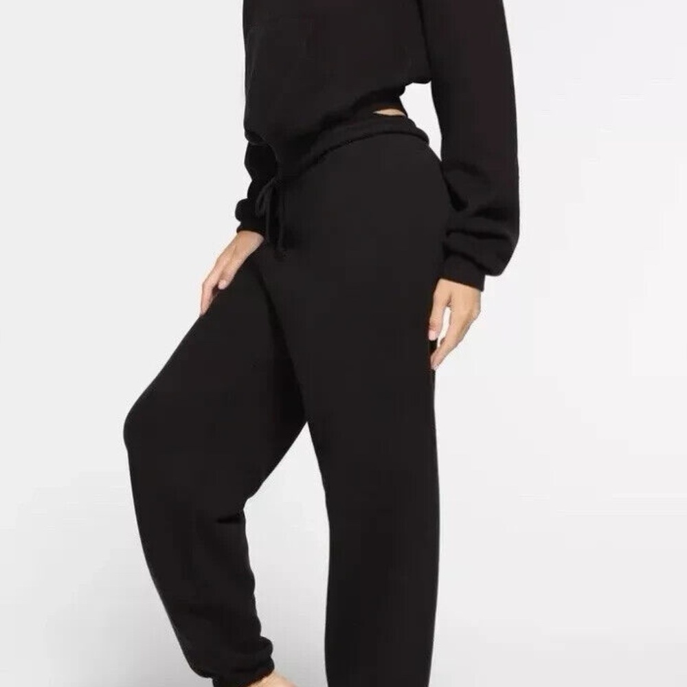 Skims Cotton Fleece Jogger in Onyx, Size Small - Picture 7 of 8